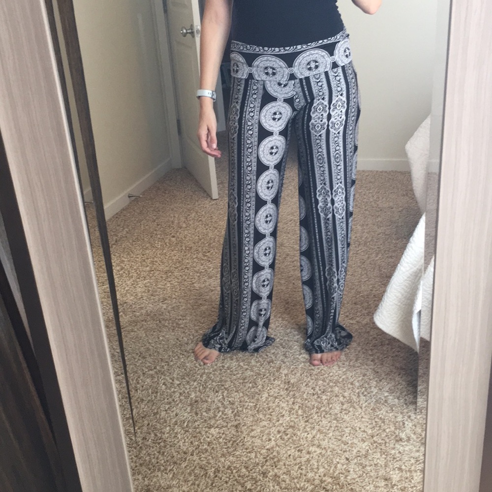 Wide leg pants